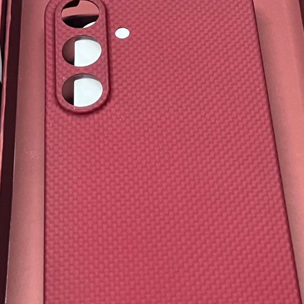 Latercase‎ Carbon Fiber Phone Case Samsung Galaxy S25 Plus Crimson Thin Open Box